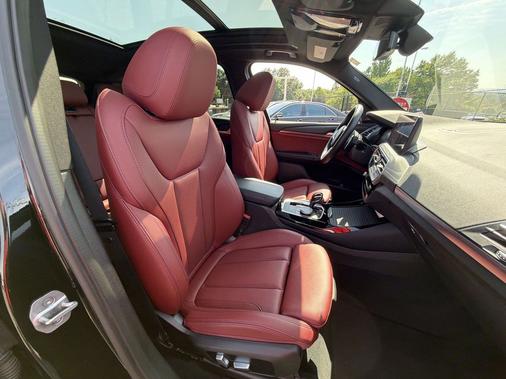 Thumbnail: 2023 BMW X3 - 29