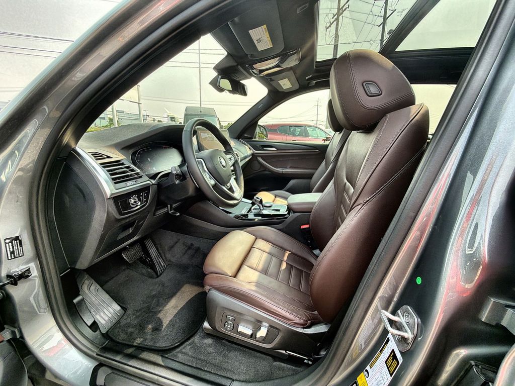 Thumbnail: 2023 BMW X3 - 11
