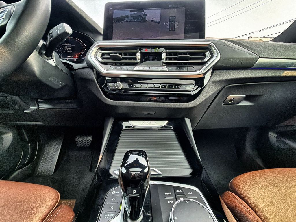 Thumbnail: 2023 BMW X3 - 15