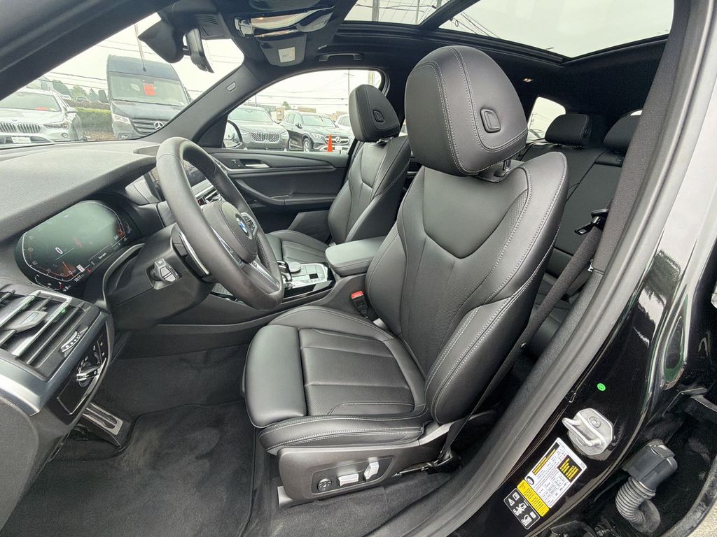 Thumbnail: 2023 BMW X3 - 11