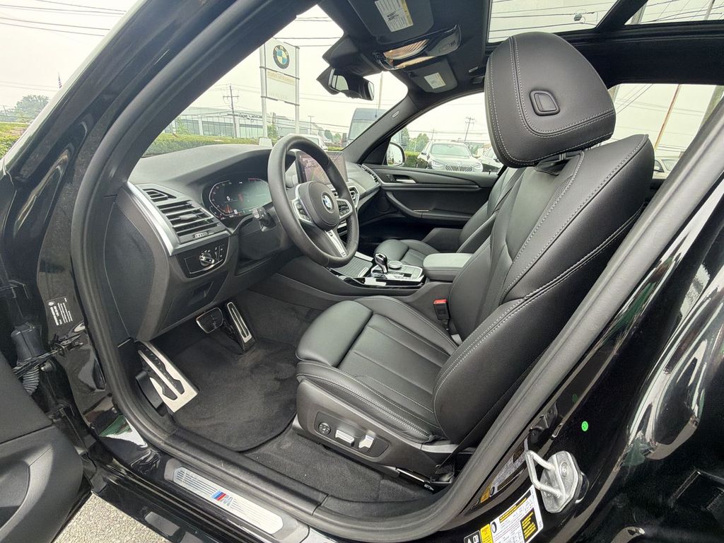 Thumbnail: 2023 BMW X3 - 13