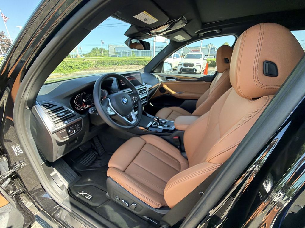 Thumbnail: 2024 BMW X3 - 10