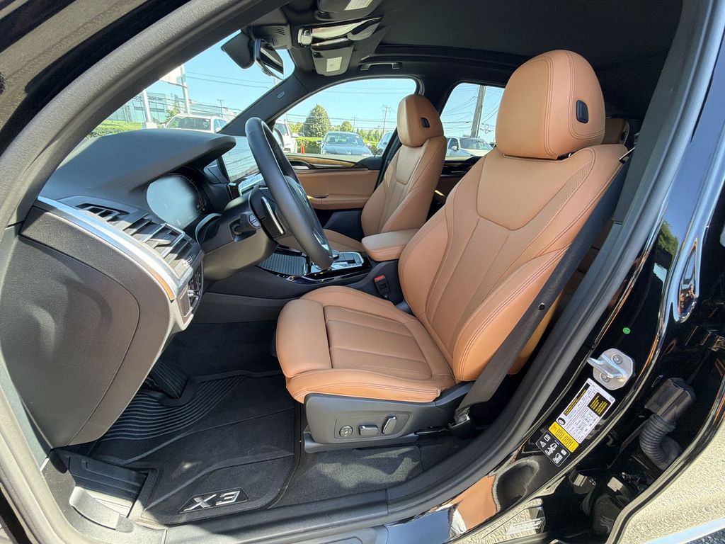 Thumbnail: 2024 BMW X3 - 11