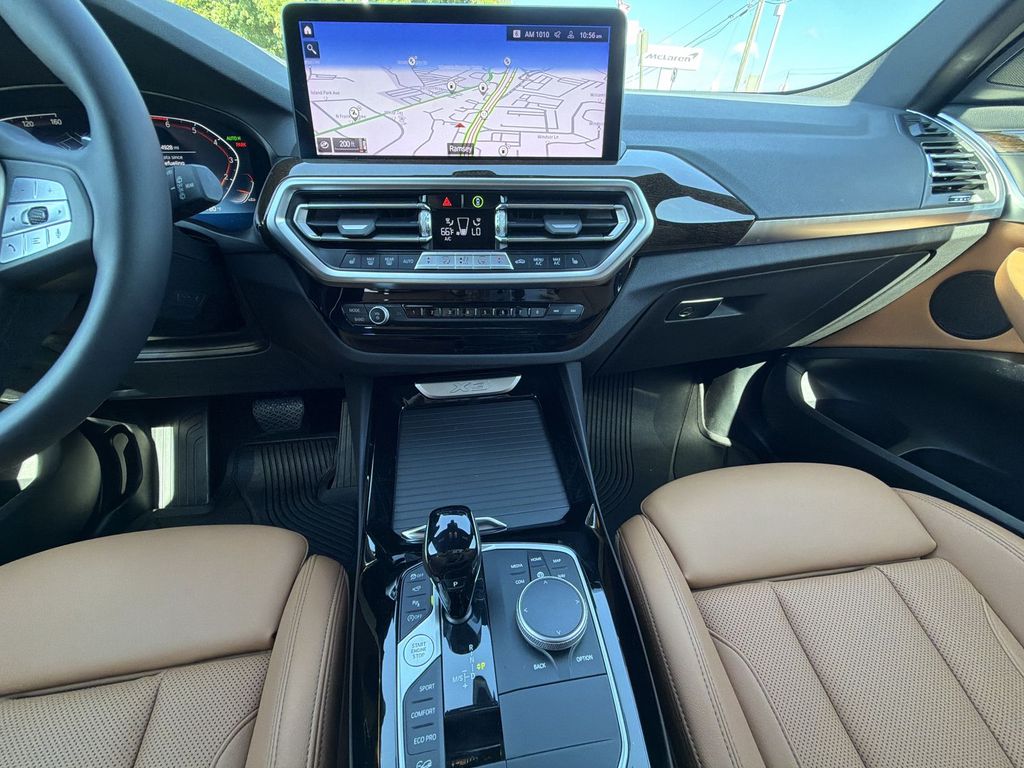 Thumbnail: 2024 BMW X3 - 13