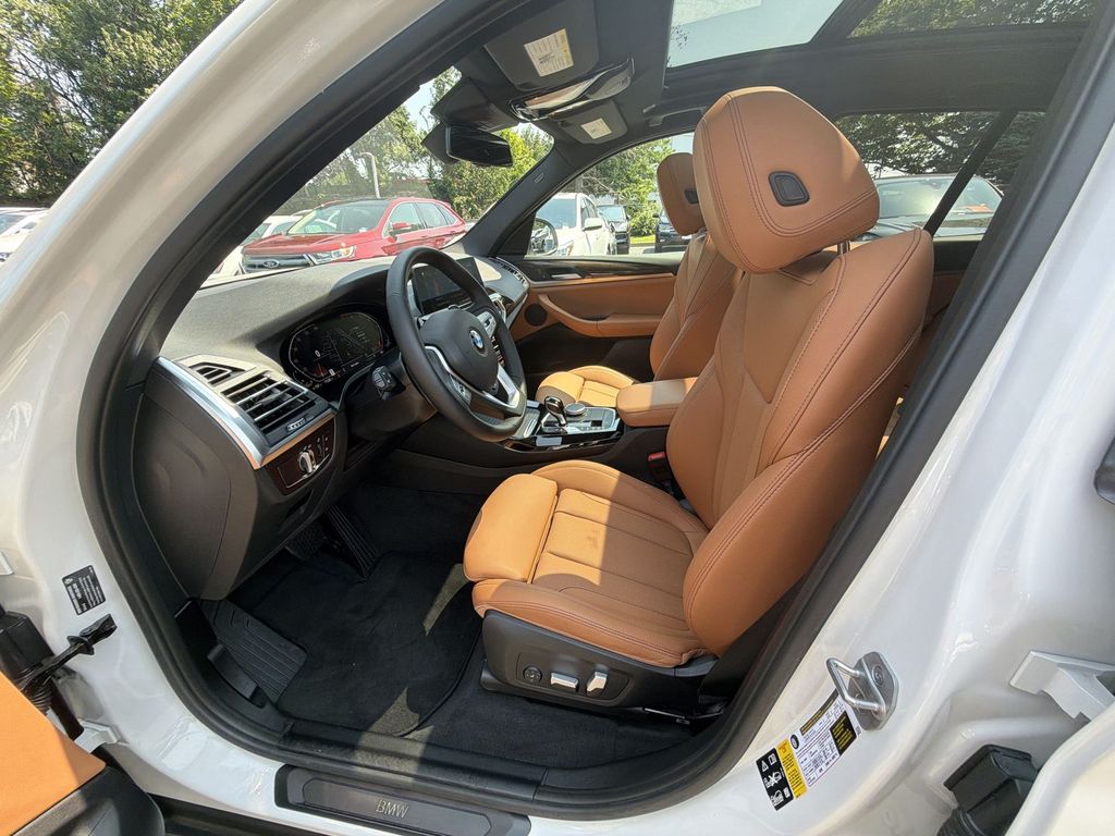 Thumbnail: 2023 BMW X3 - 11