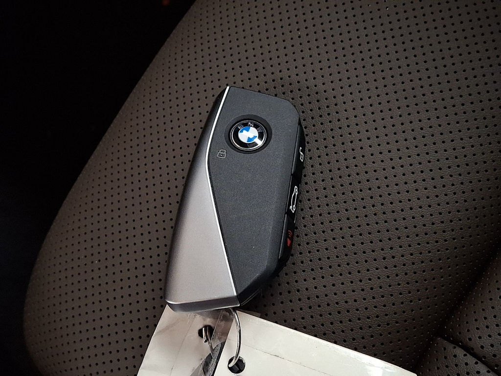 Thumbnail: 2025 BMW X3 - 11