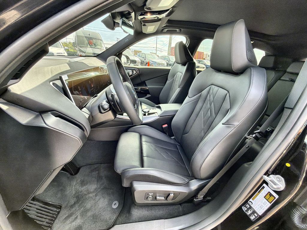 Thumbnail: 2026 BMW X3 - 12