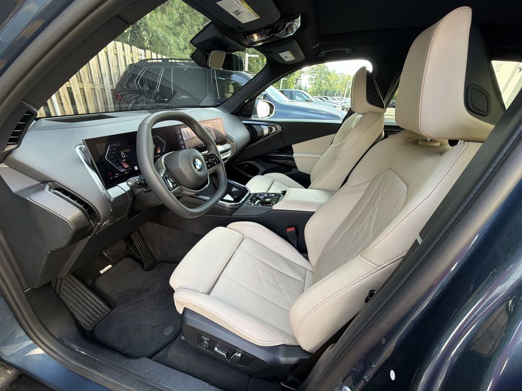 Thumbnail: 2026 BMW X3 - 11