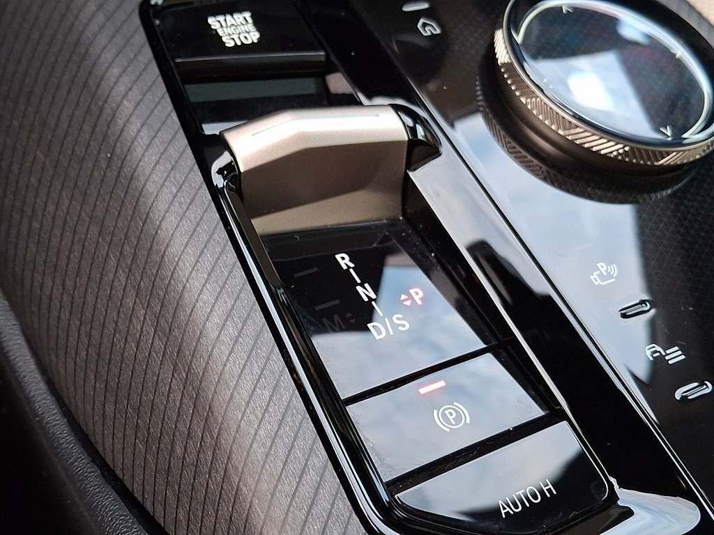 Thumbnail: 2025 BMW X3 - 10