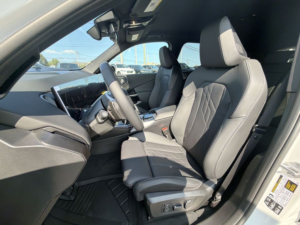 Thumbnail: 2026 BMW X3 - 12
