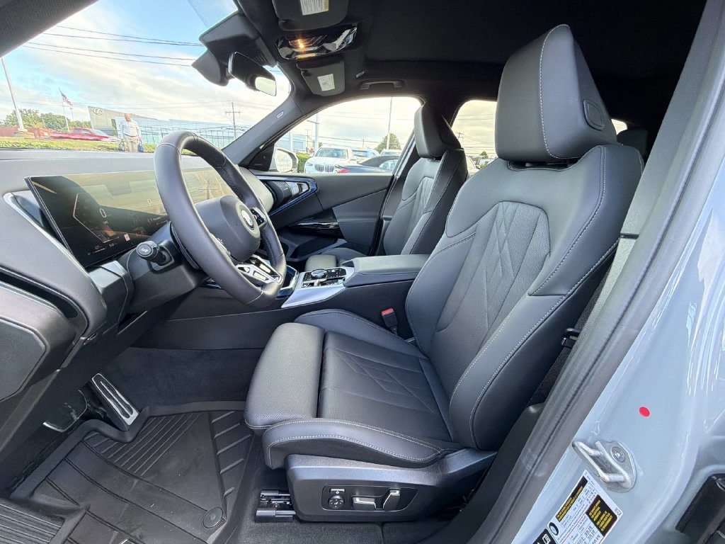 Thumbnail: 2026 BMW X3 - 12