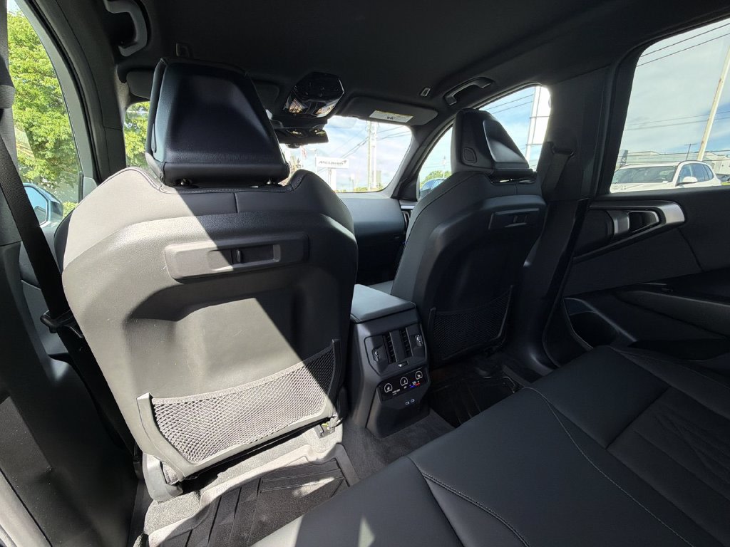 Thumbnail: 2026 BMW X3 - 13