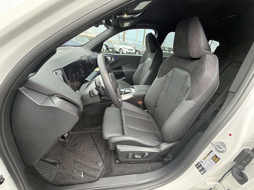 Thumbnail: 2026 BMW X3 - 12