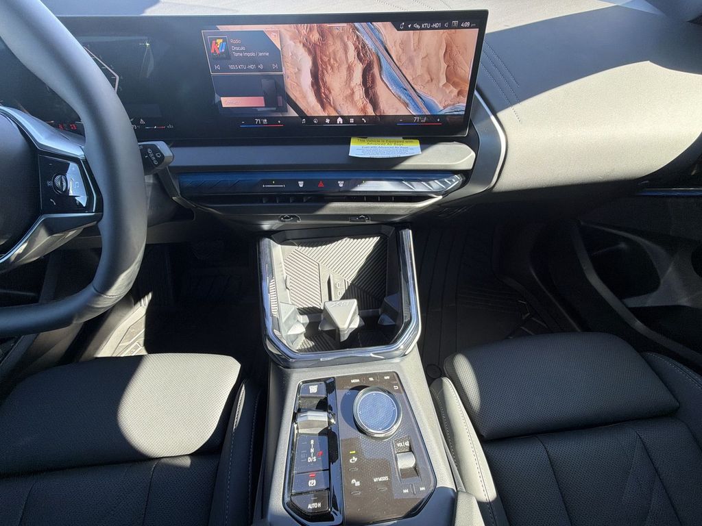 Thumbnail: 2026 BMW X3 - 15