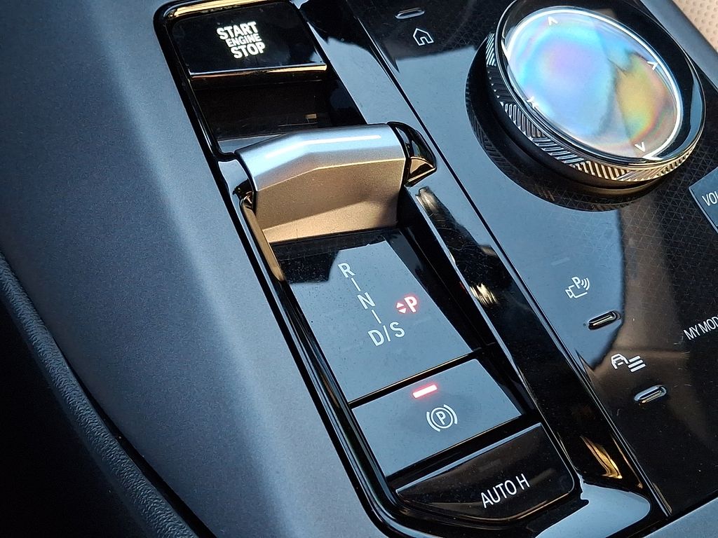 Thumbnail: 2026 BMW X3 - 8