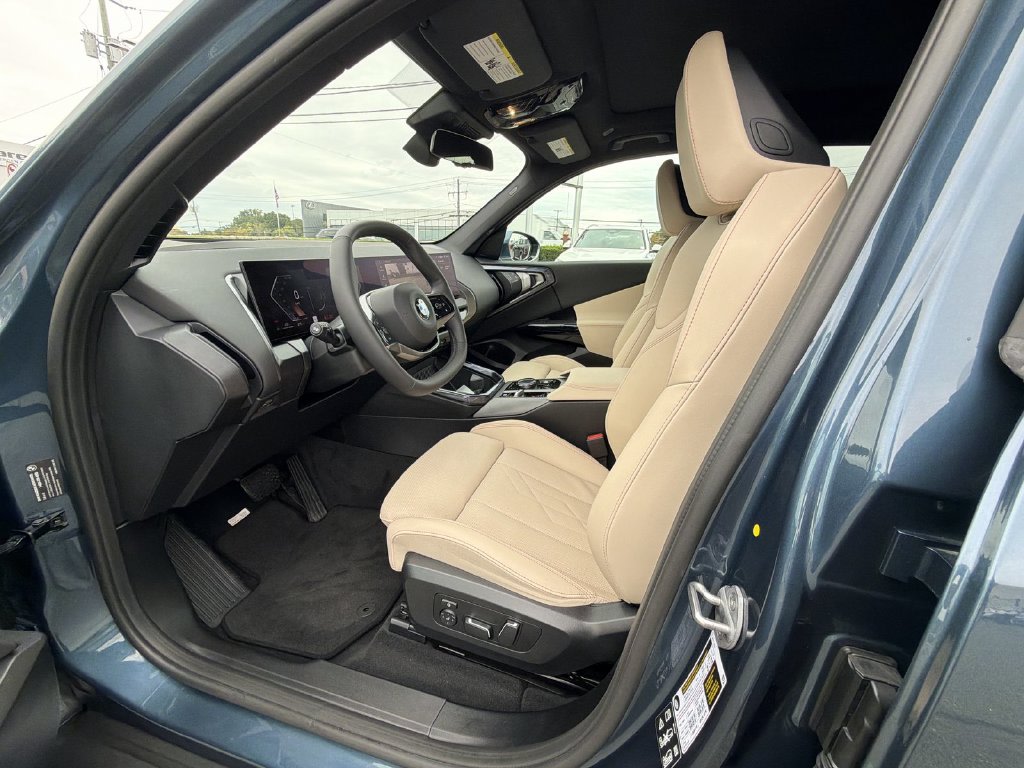 Thumbnail: 2026 BMW X3 - 11