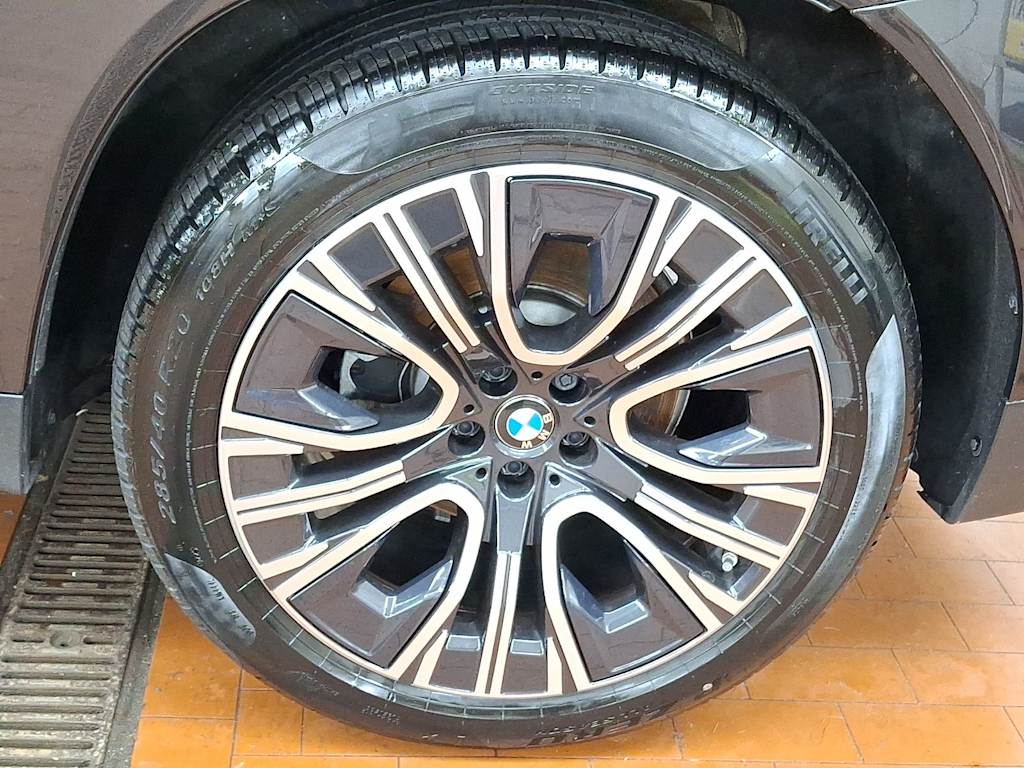 Thumbnail: 2025 BMW X3 - 6