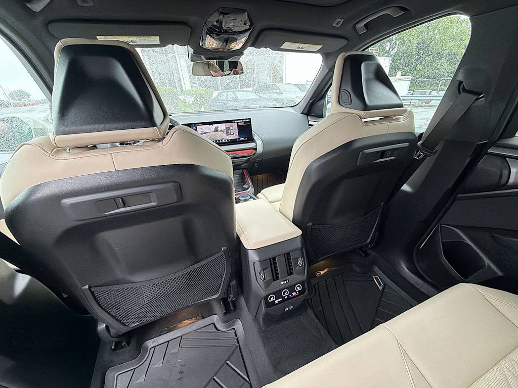 Thumbnail: 2026 BMW X3 - 13