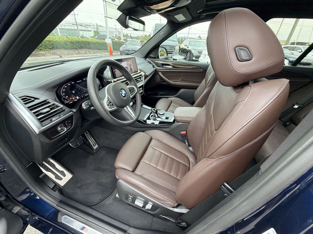 Thumbnail: 2023 BMW X3 - 11