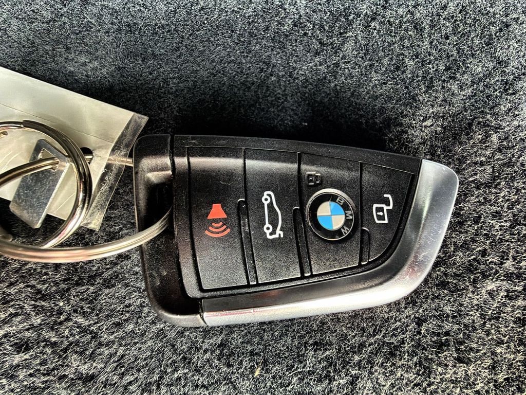 Thumbnail: 2023 BMW X3 - 28