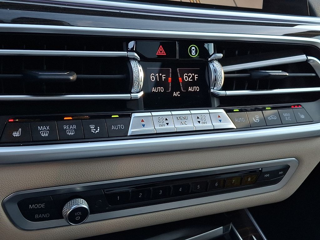 Thumbnail: 2021 BMW X5 - 18