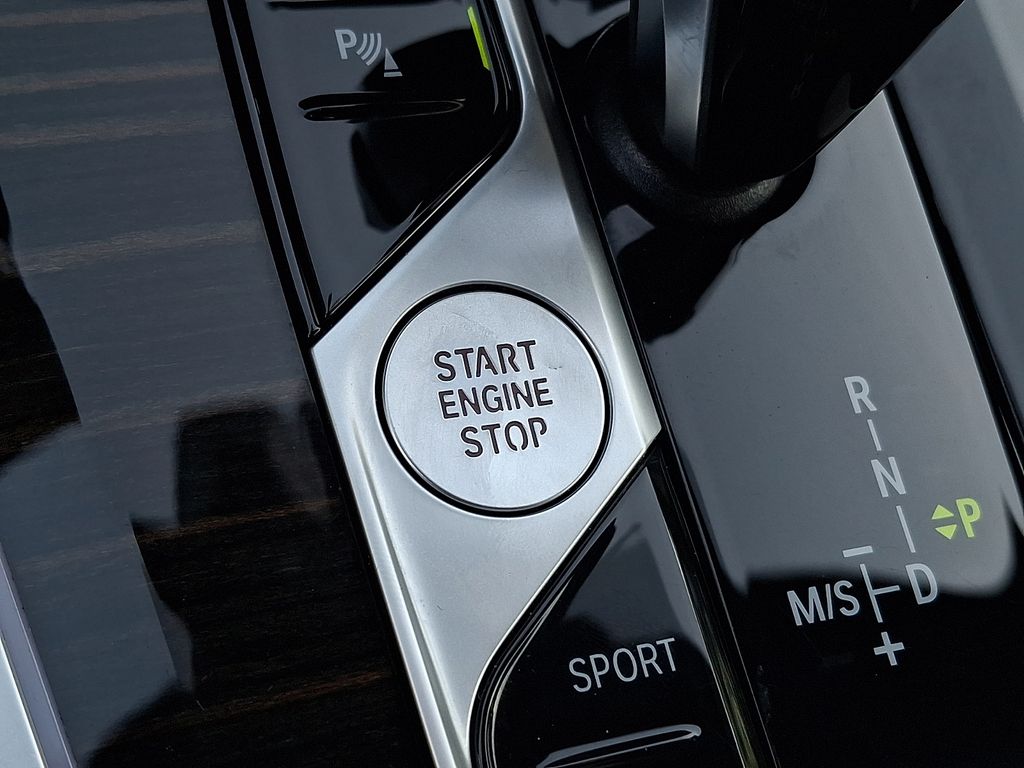 Thumbnail: 2021 BMW X5 - 24