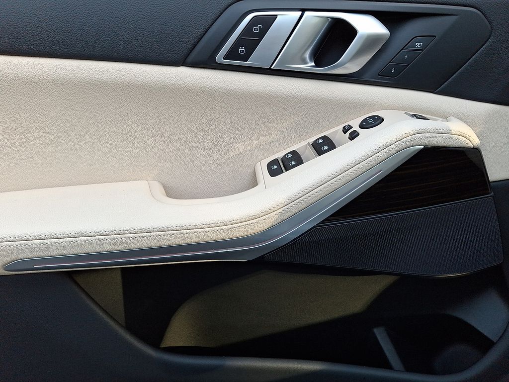 Thumbnail: 2021 BMW X5 - 15