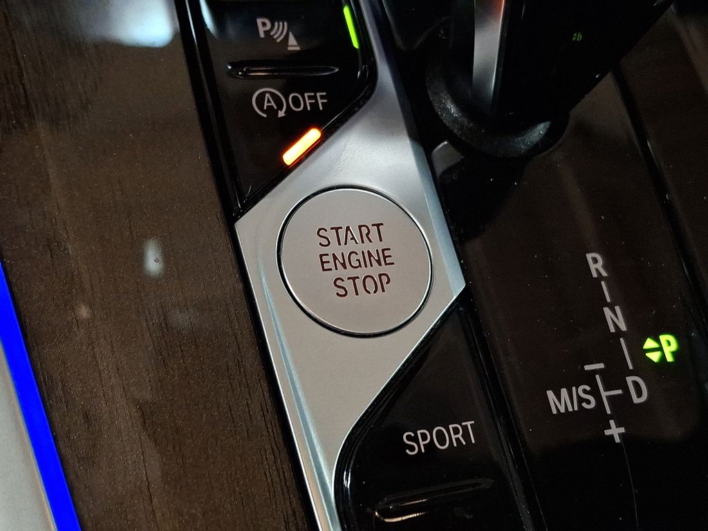 Thumbnail: 2020 BMW X5 - 25