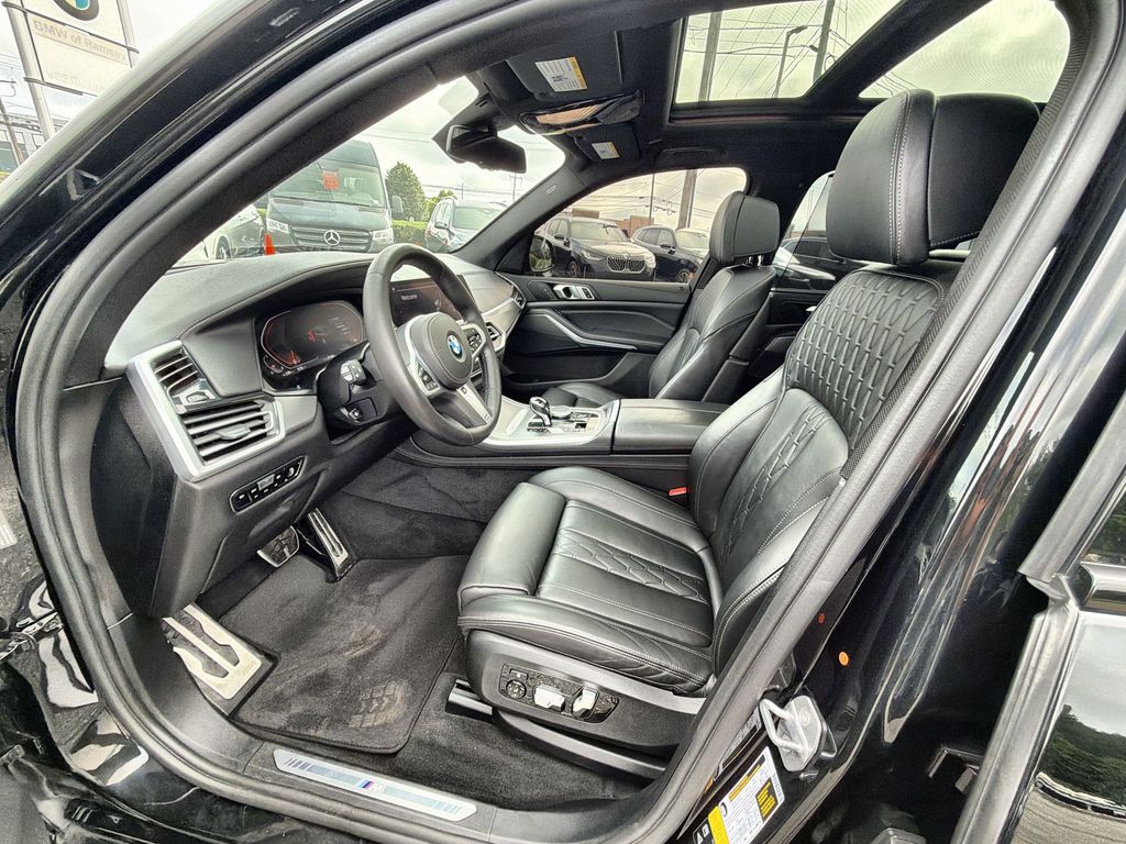 Thumbnail: 2020 BMW X5 - 11