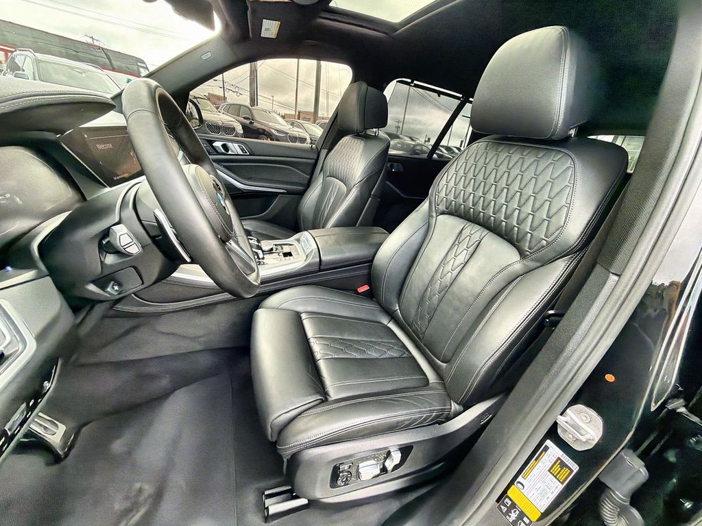 Thumbnail: 2020 BMW X5 - 12