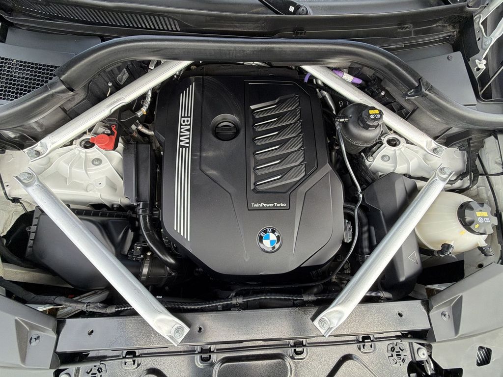 Thumbnail: 2022 BMW X5 - 9