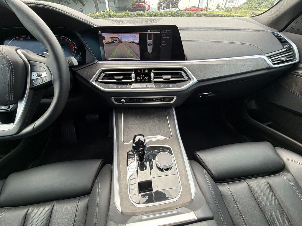 Thumbnail: 2022 BMW X5 - 14