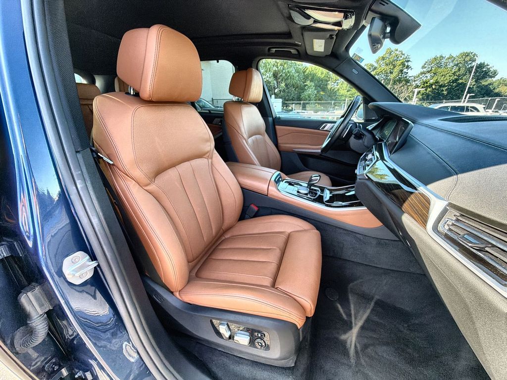 Thumbnail: 2020 BMW X5 - 27