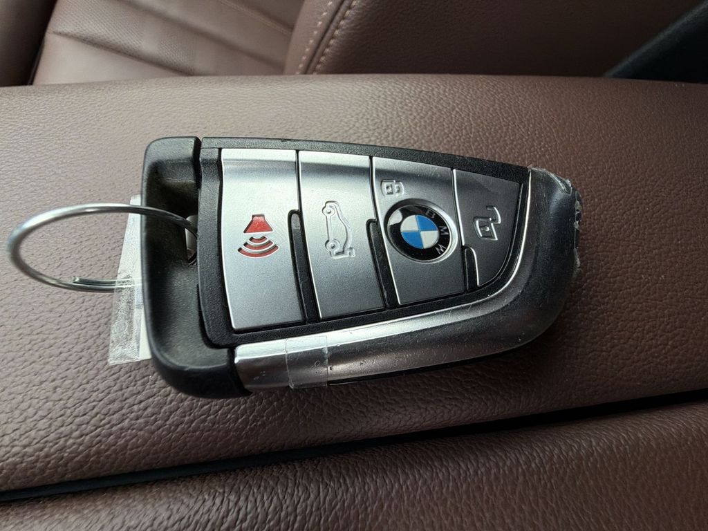 Thumbnail: 2020 BMW X5 - 17