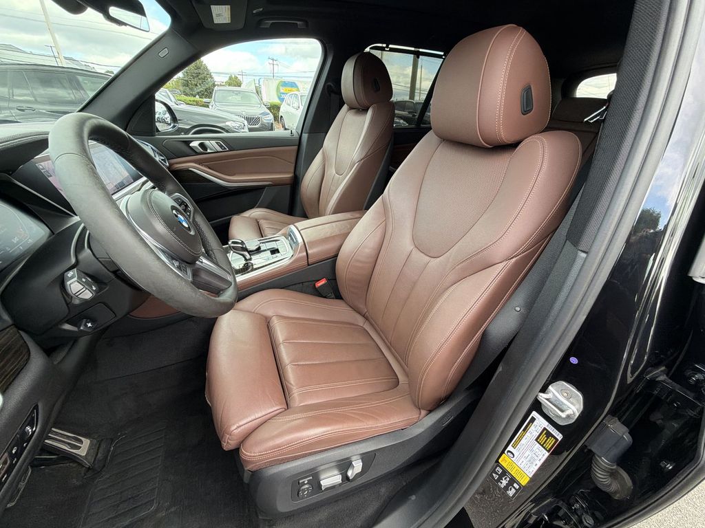Thumbnail: 2020 BMW X5 - 12