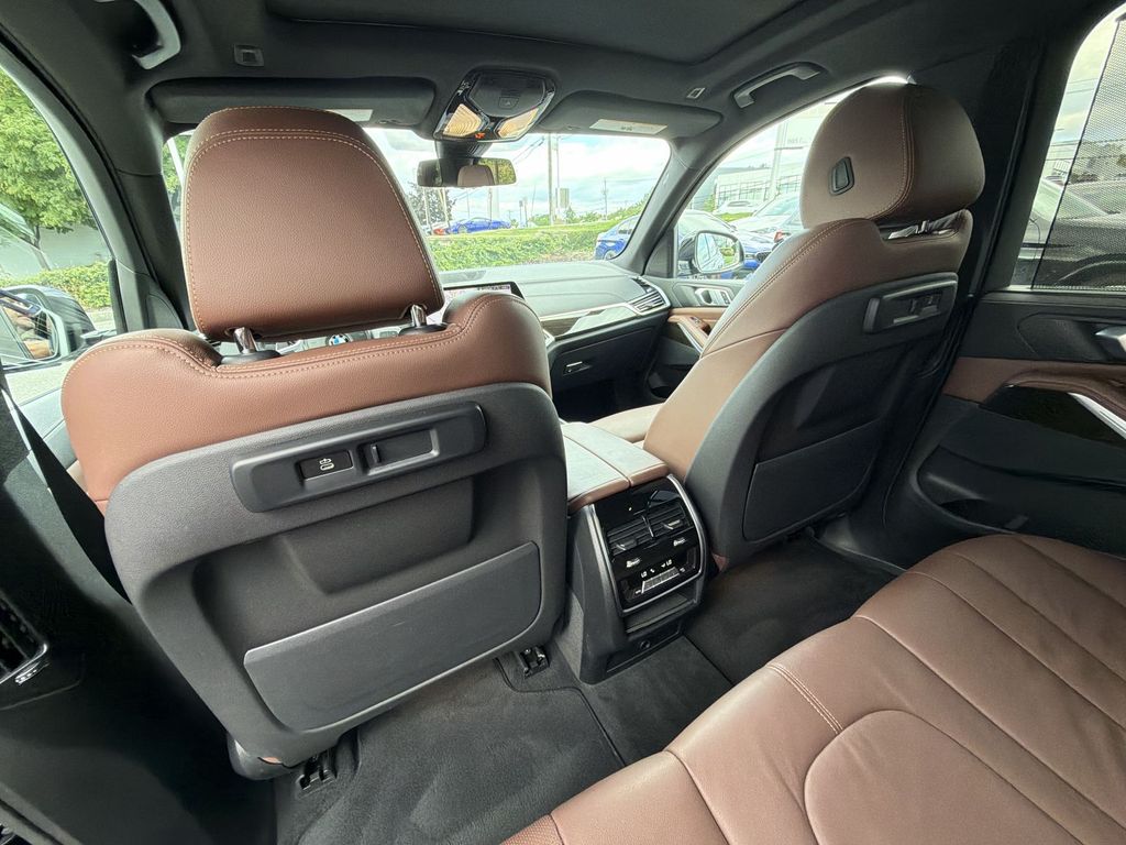 Thumbnail: 2020 BMW X5 - 13