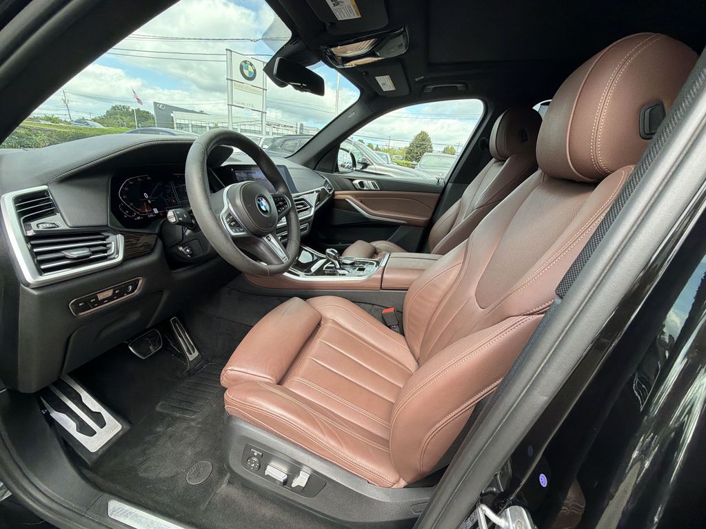 Thumbnail: 2020 BMW X5 - 11