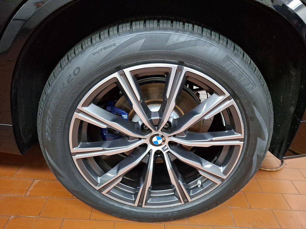 Thumbnail: 2022 BMW X5 - 6