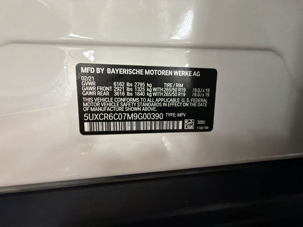Thumbnail: 2021 BMW X5 - 17
