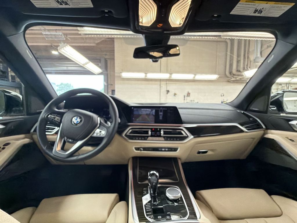 Thumbnail: 2021 BMW X5 - 2