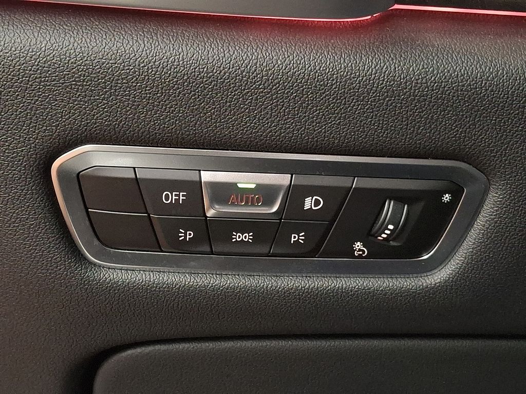 Thumbnail: 2022 BMW X5 - 25