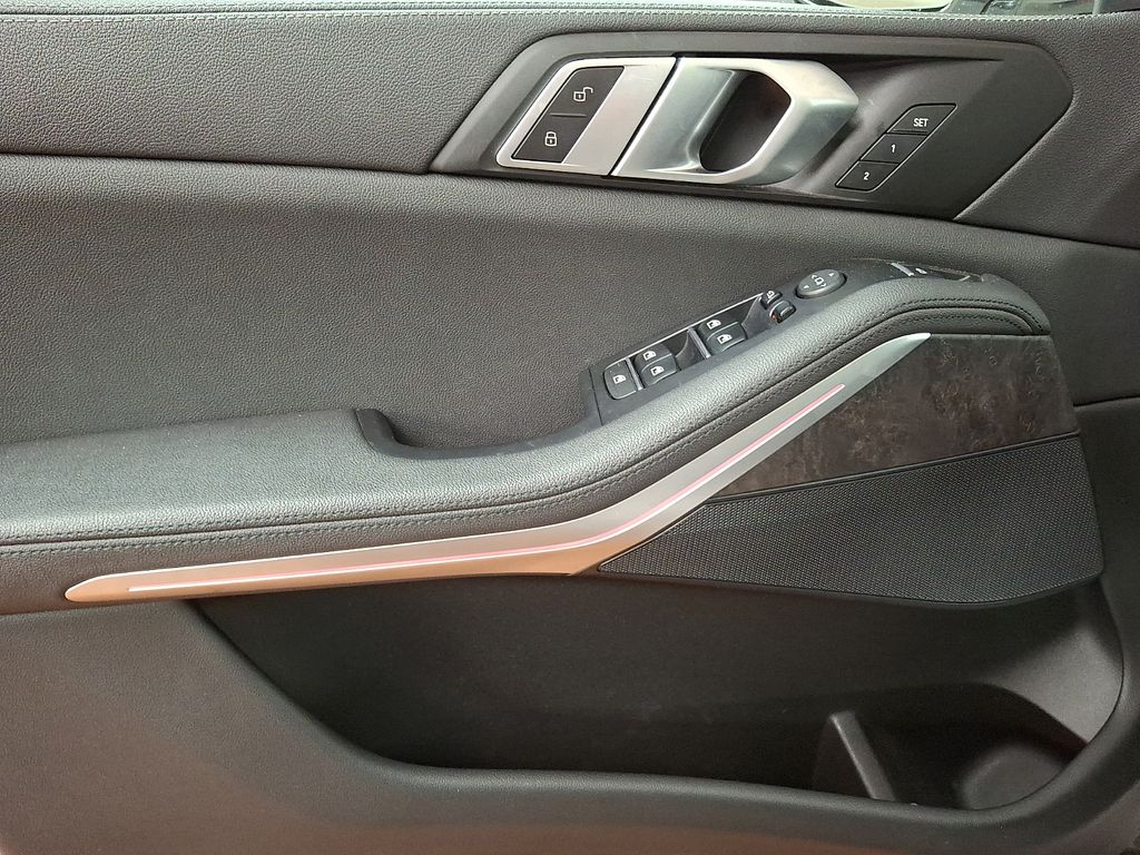 Thumbnail: 2022 BMW X5 - 14