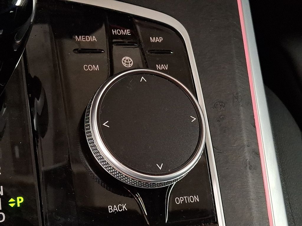 Thumbnail: 2022 BMW X5 - 24