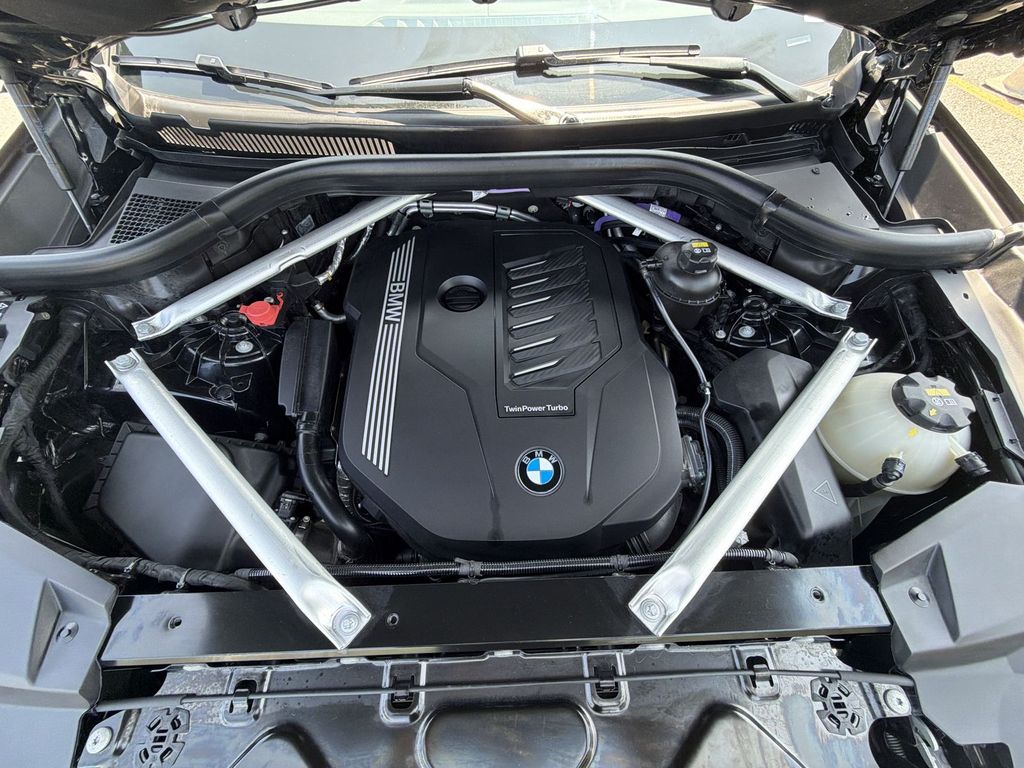 Thumbnail: 2023 BMW X5 - 9