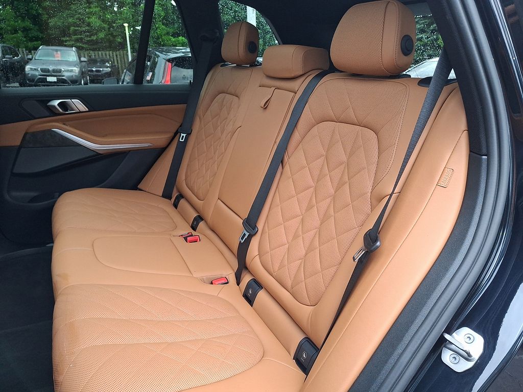 Thumbnail: 2023 BMW X5 - 7