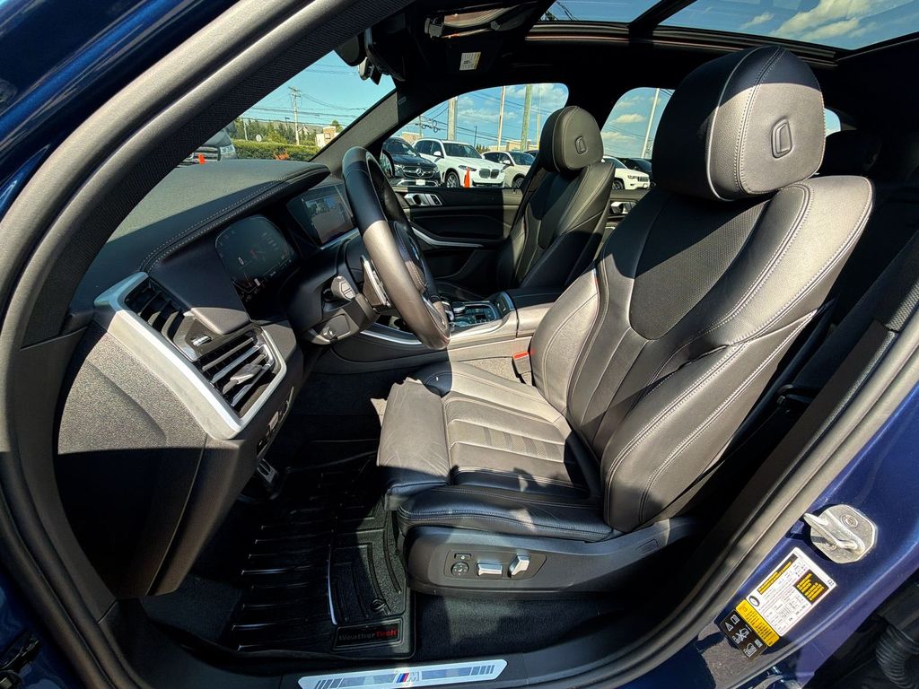 Thumbnail: 2020 BMW X5 - 12