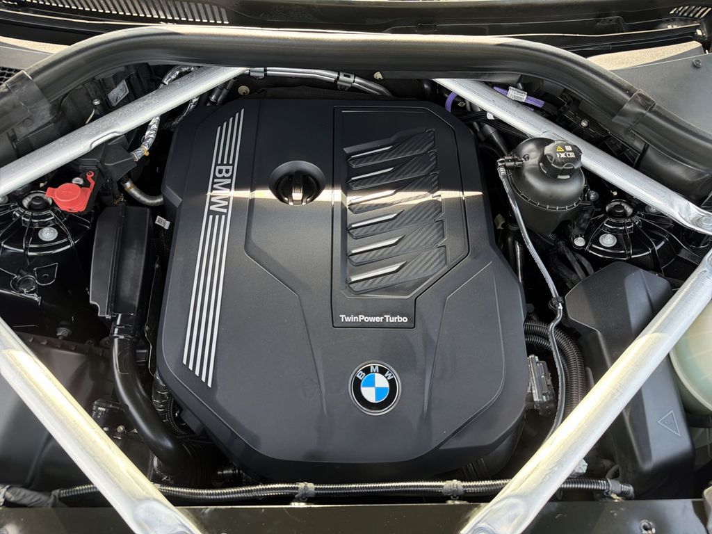 Thumbnail: 2023 BMW X5 - 9