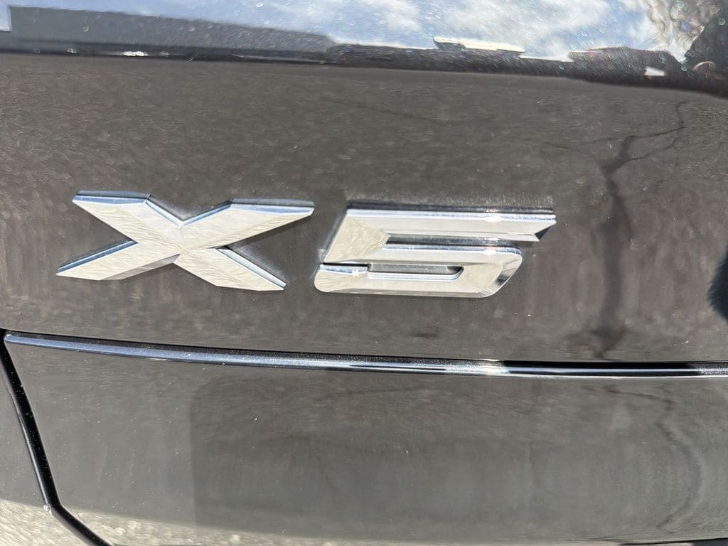 Thumbnail: 2023 BMW X5 - 7