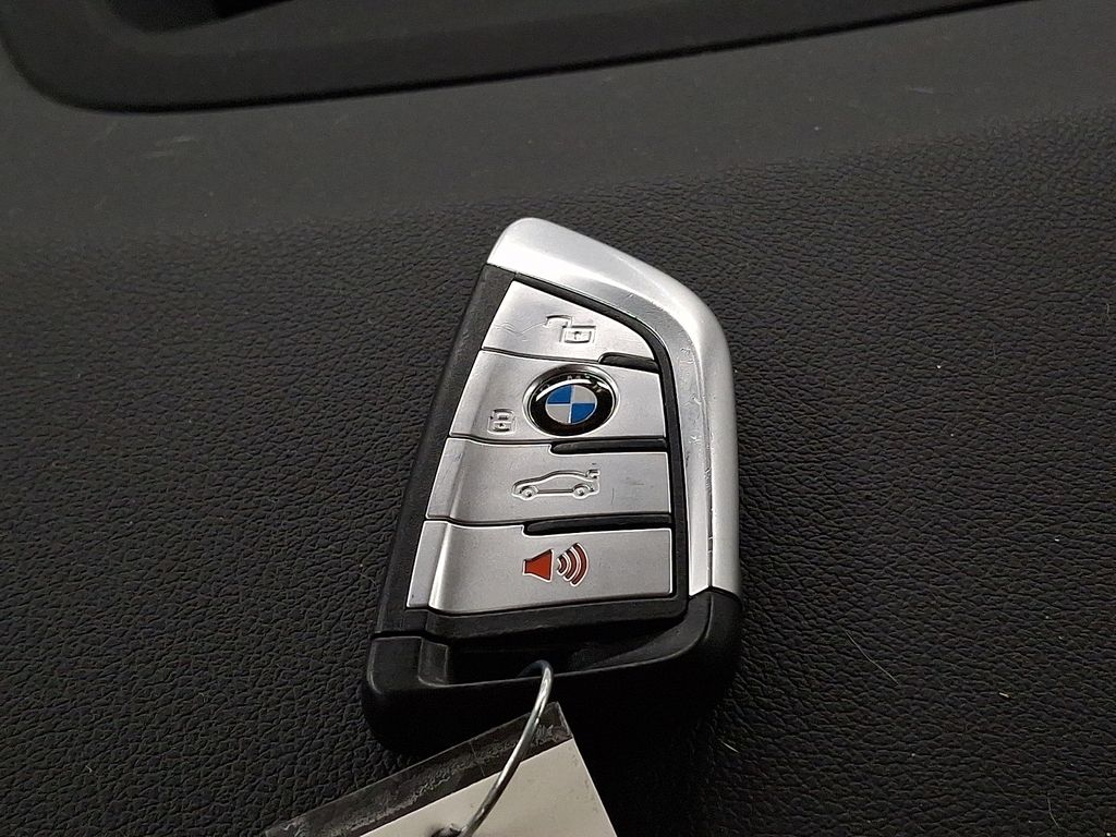 Thumbnail: 2023 BMW X5 - 12