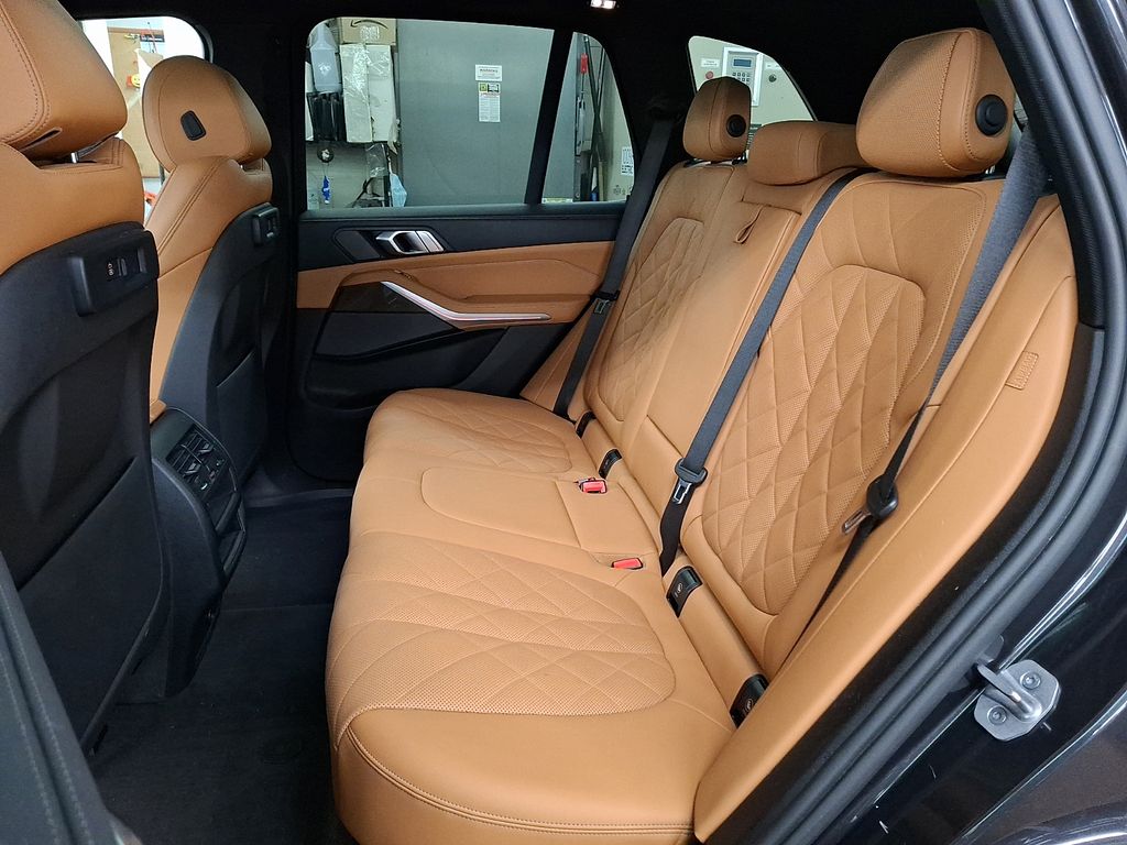 Thumbnail: 2023 BMW X5 - 7